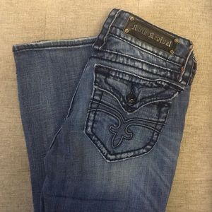 Rock revivals, missing front buttons